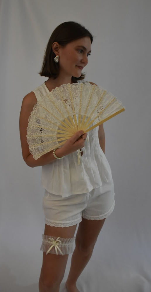 Bloom & Lace Fan