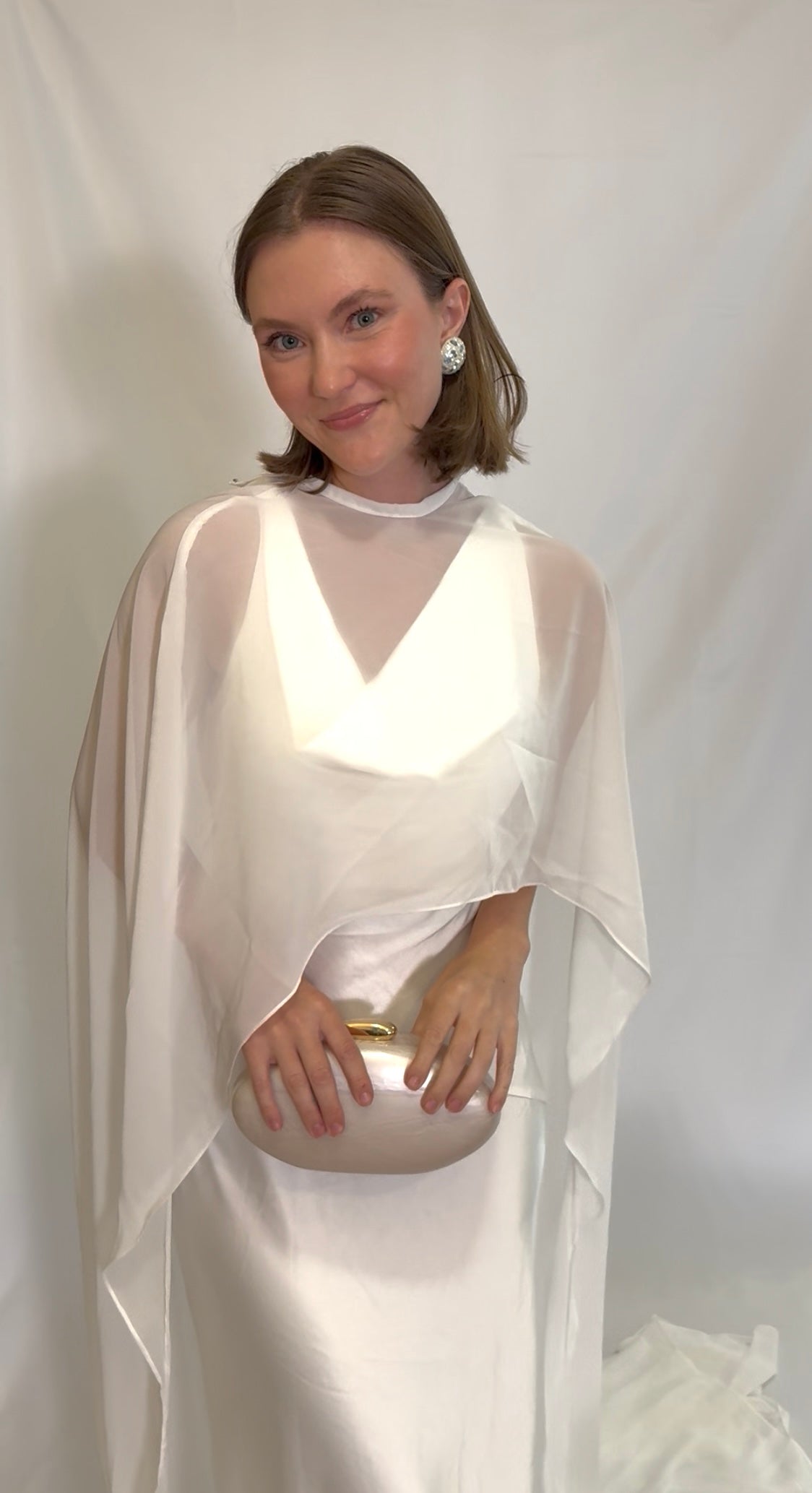 Pearl-Inspired Handbag