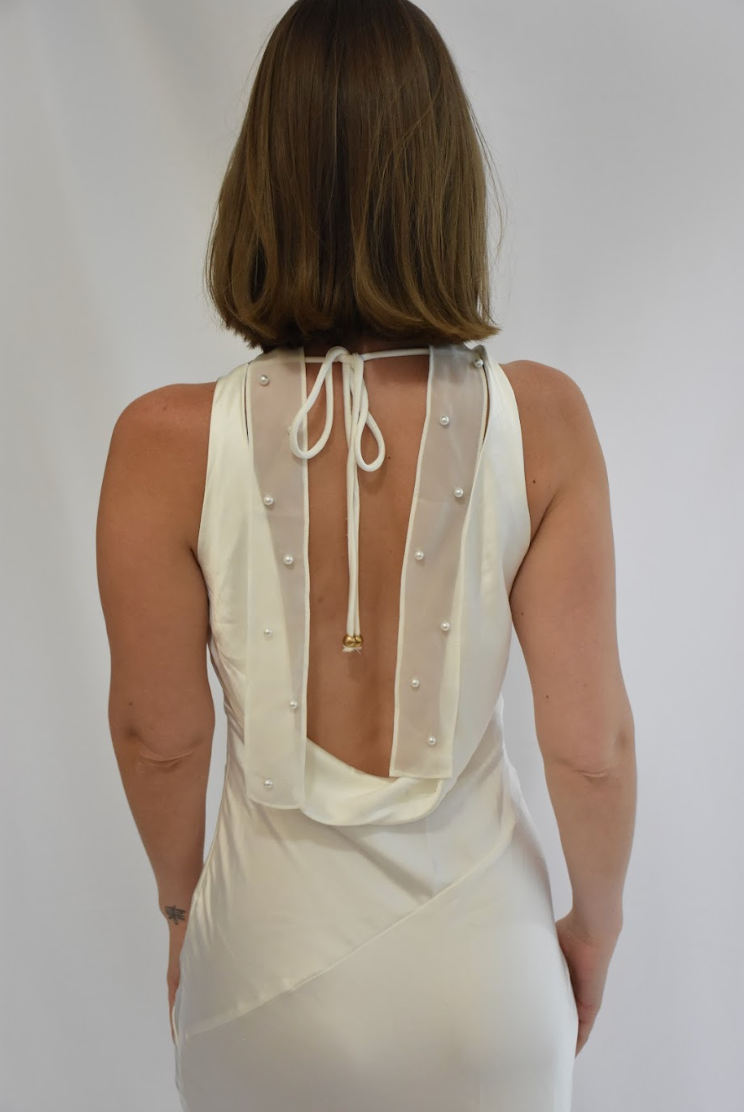 The Runway Rose & Broach