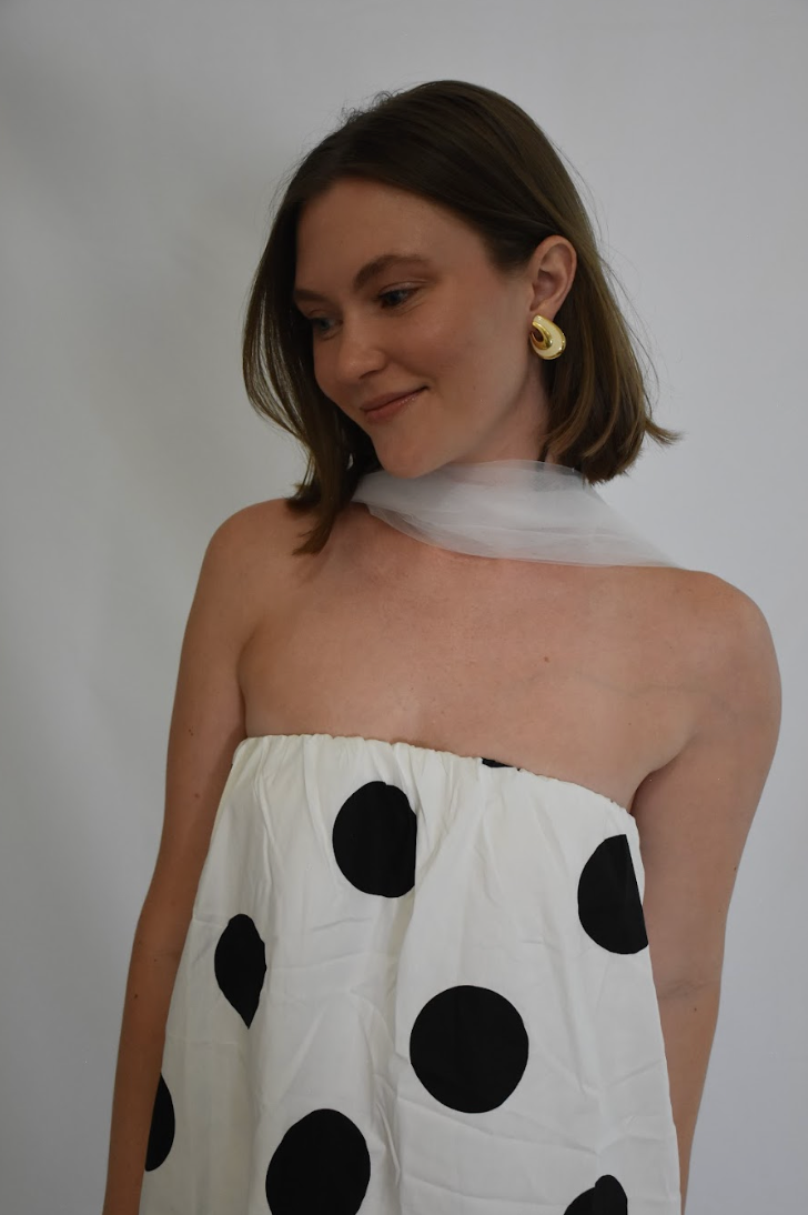White Tulle Neck Scarf